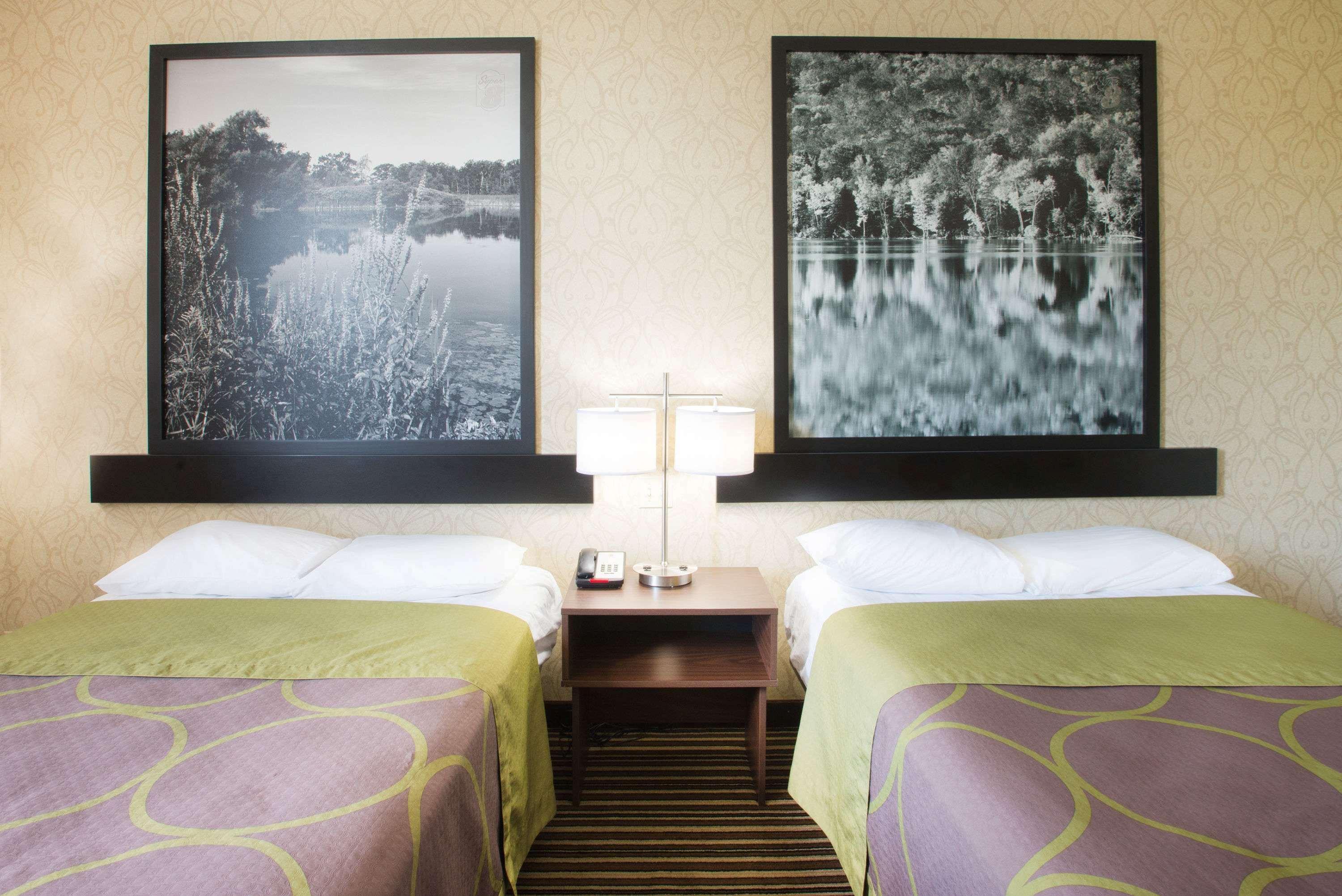 Hotel Super 8 By Wyndham Plattsburgh Exteriér fotografie