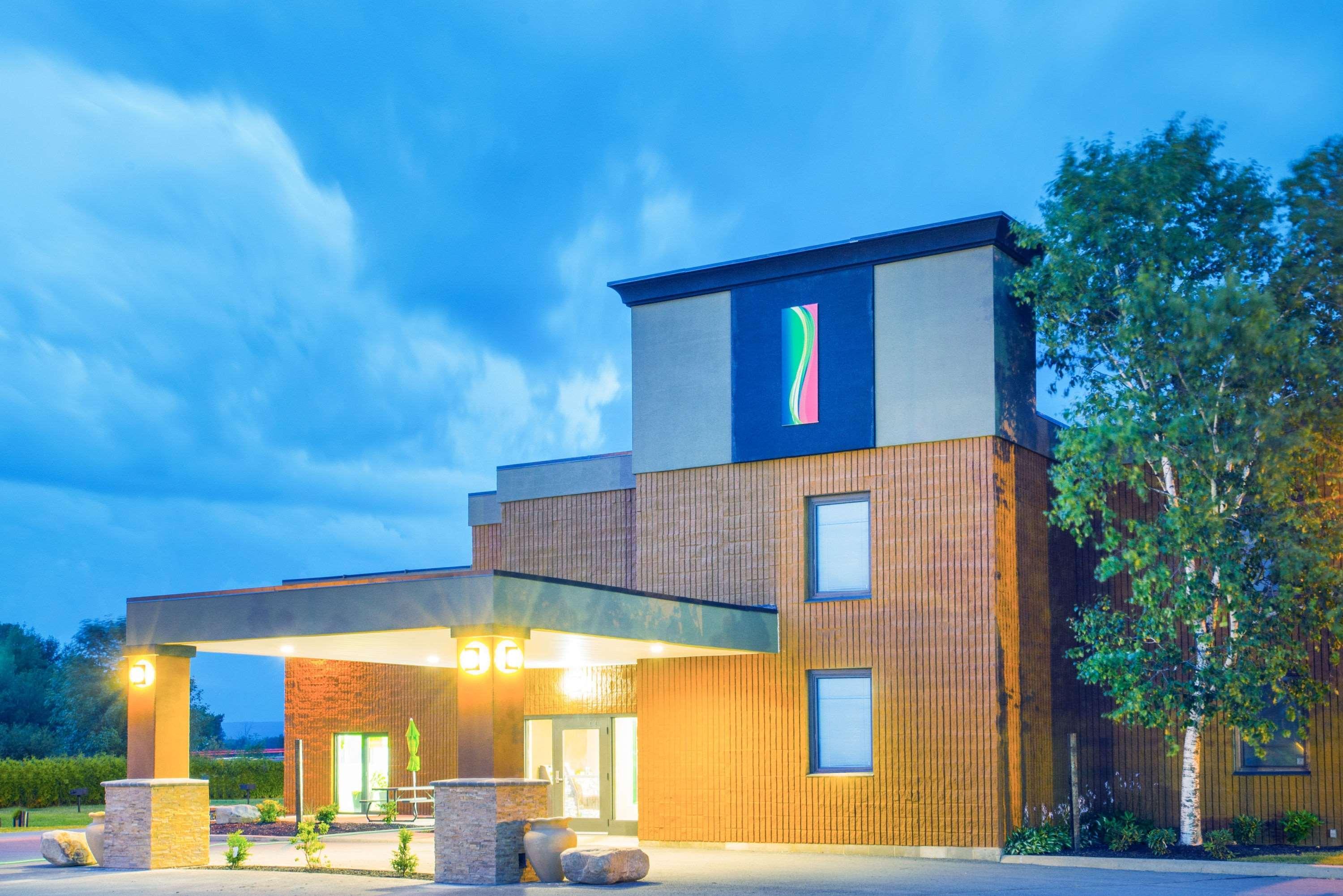 Hotel Super 8 By Wyndham Plattsburgh Exteriér fotografie