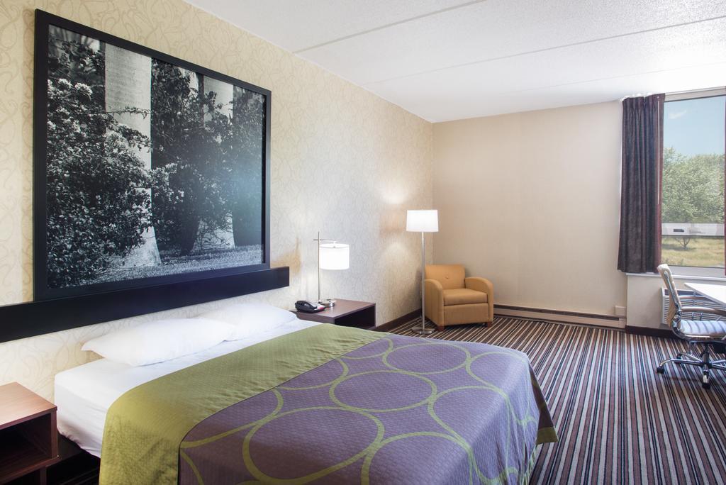 Hotel Super 8 By Wyndham Plattsburgh Exteriér fotografie