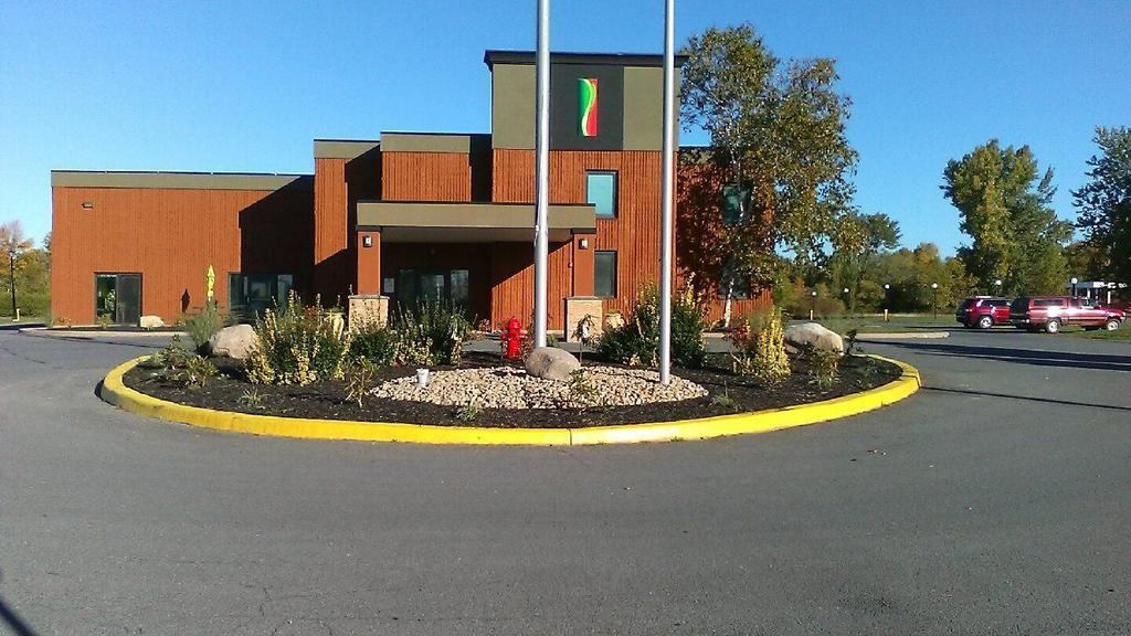 Hotel Super 8 By Wyndham Plattsburgh Exteriér fotografie